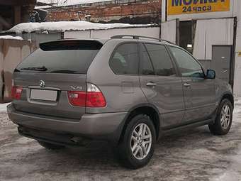 2005 BMW X5 Images