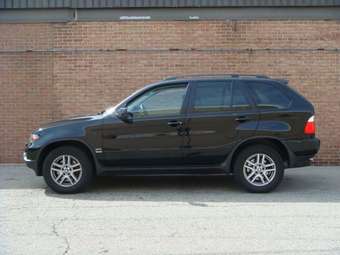 2005 BMW X5 Images
