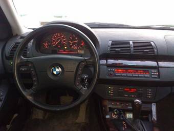 2005 BMW X5 Images