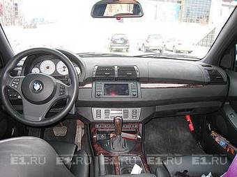 2005 BMW X5 Images