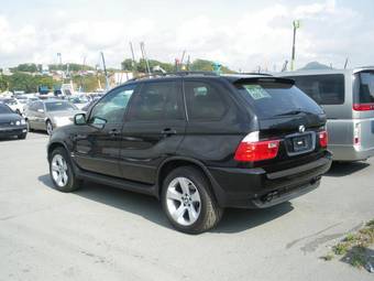 2005 BMW X5 Images