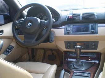 2005 BMW X5 Images