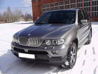 2005 BMW X5 Images