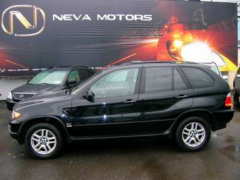 2005 BMW X5 Images