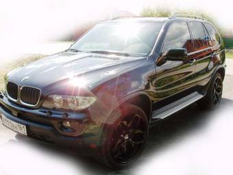 2005 BMW X5 Images