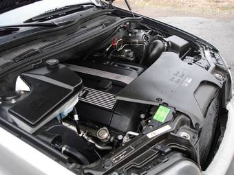 2005 BMW X5 Images