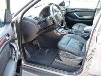 2005 BMW X5 Images