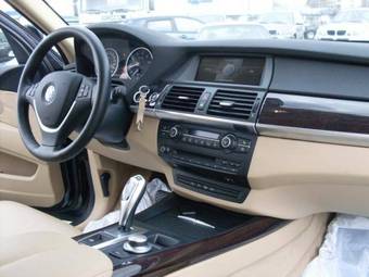 2008 BMW X5 Images