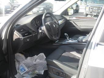 2010 BMW X5 Pictures