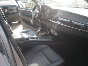 2010 BMW X5 Pictures