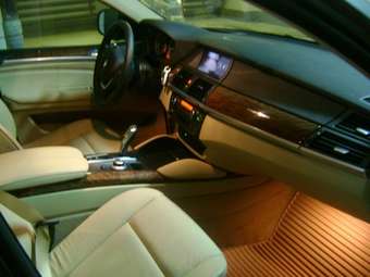 2008 BMW X6 Images