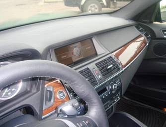 2009 BMW X6 Images