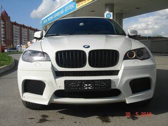 2010 BMW X6 Pictures