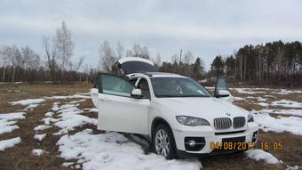 2010 BMW X6 Photos