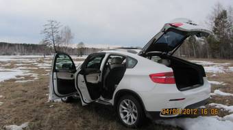 2010 BMW X6 Photos