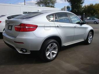 2011 BMW X6 Photos