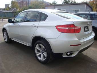 2011 BMW X6 Photos