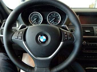 2011 BMW X6 Pictures