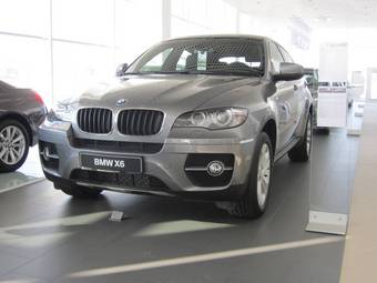 2011 BMW X6 Photos