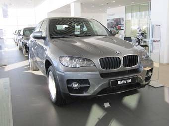 2011 BMW X6 Pictures