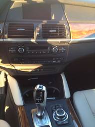 2011 BMW X6 Pics
