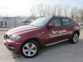 2011 BMW X6 Photos