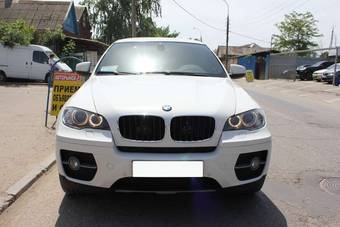 2011 BMW X6 Pictures