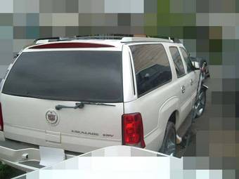 2003 Cadillac Escalade Photos