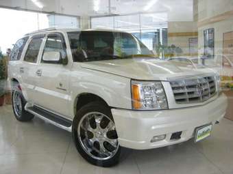 2004 Cadillac Escalade Pictures