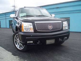 2004 Cadillac Escalade Images