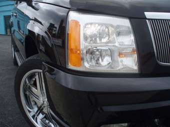 2004 Cadillac Escalade Pictures