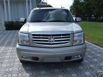 2005 Cadillac Escalade Pictures