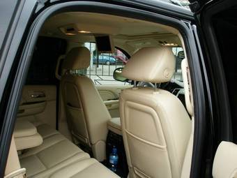 2007 Cadillac Escalade Photos