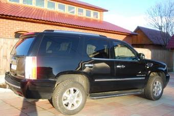 2007 Cadillac Escalade Photos