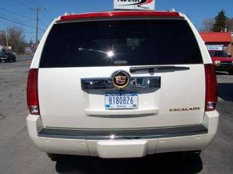 2008 Cadillac Escalade Wallpapers