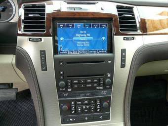 2008 Cadillac Escalade Photos