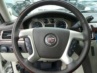 2008 Cadillac Escalade Pictures