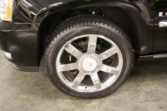 2008 Cadillac Escalade Photos