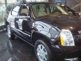 2008 Cadillac Escalade Pictures