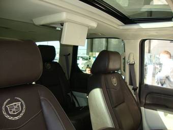 2011 Cadillac Escalade Pictures