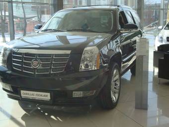 2011 Cadillac Escalade Pics