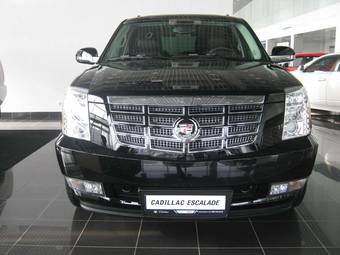 2011 Cadillac Escalade Pictures