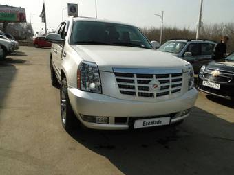 2011 Cadillac Escalade Pics