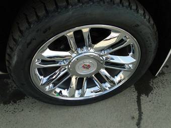2011 Cadillac Escalade Pictures