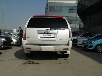 2011 Cadillac Escalade Photos