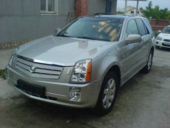 2007 Cadillac SRX Photos