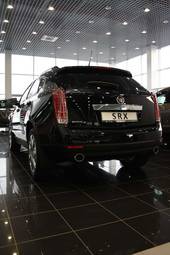 2011 Cadillac SRX Photos