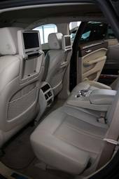 2011 Cadillac SRX Images