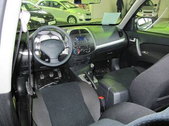 2011 Chery Tiggo T11 Photos