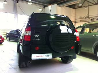 2012 Chery Tiggo T11 Photos